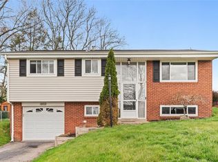 4052 Crestwood Dr, Gibsonia, PA