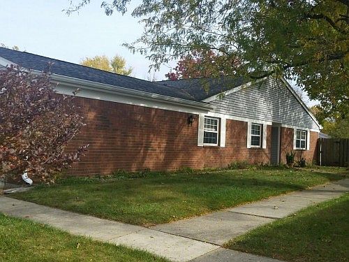 2nd image of 5473 Vin Rose Ln