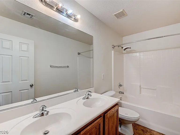 6600 Biltmore Garden St — Photo 34