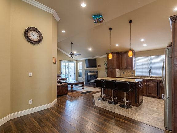 3rd image of 5746 W Sample Ave