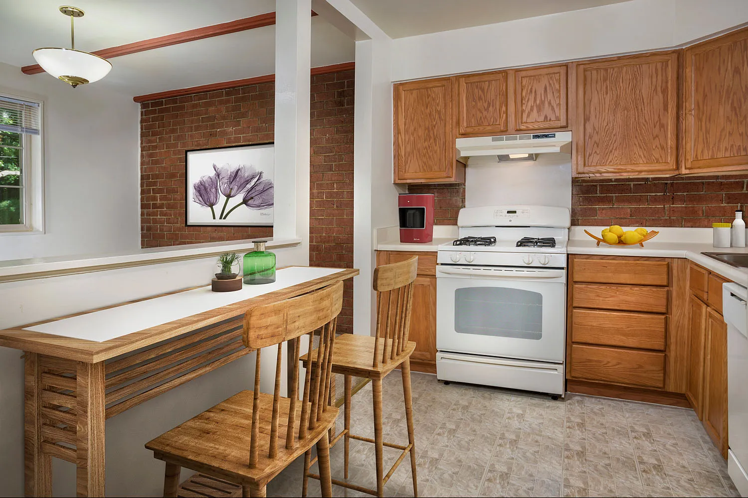 Whitehall Square Apartments — Photo 2