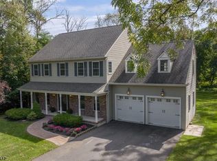 236 Potterstown Rd, Lebanon, NJ 08833