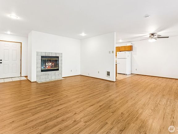 3rd image of 13707 86th Avenue NW