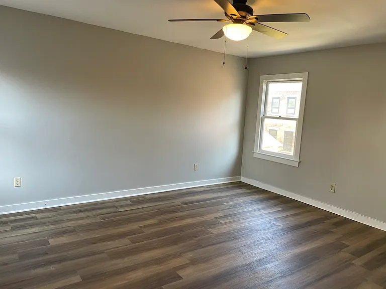 494 Reinhard Ave — Photo 18