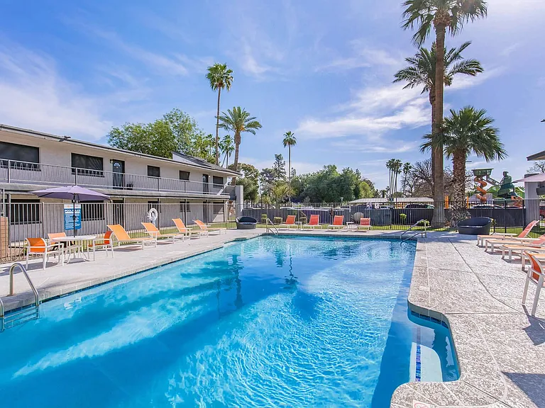 MOVE IN SPECIAL! $0 DEPOSIT OAC — Photo 17
