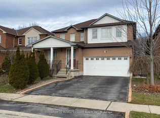 29 Hollowgrove Blvd, Brampton, ON L6P1B1