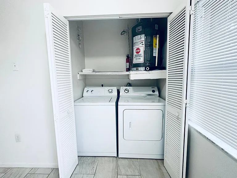 101 Lake Hunter Dr #16 — Photo 5