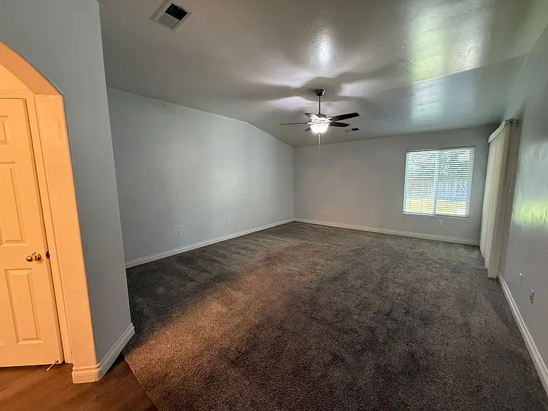 10919 Golden Valley Dr — Photo 8
