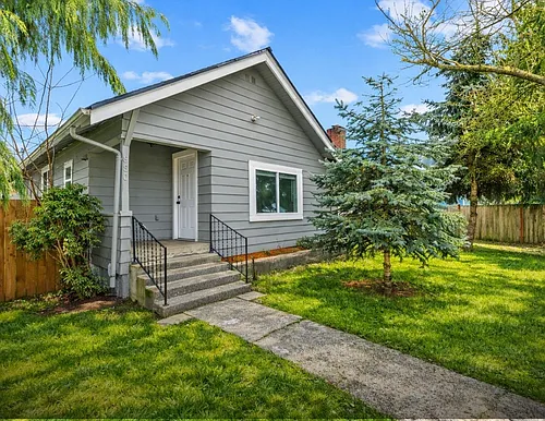 330 V St SE #1 Photo 1