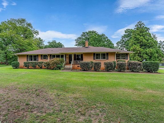 4th image of 3211 New Pond Rd