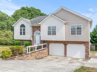 7187 Williams Rd, Flowery Branch, GA 30542
