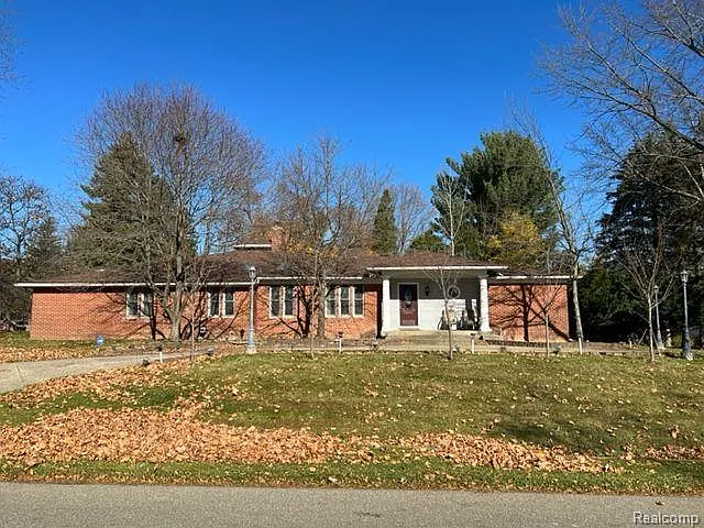 297 Vreeland Dr
