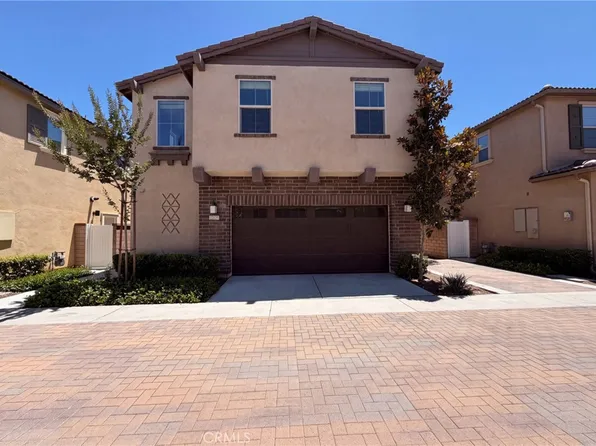 30401 Village Terrace Dr, Menifee, CA 92584