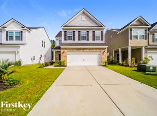 826 Redbud Ln, Summerville, SC 29486