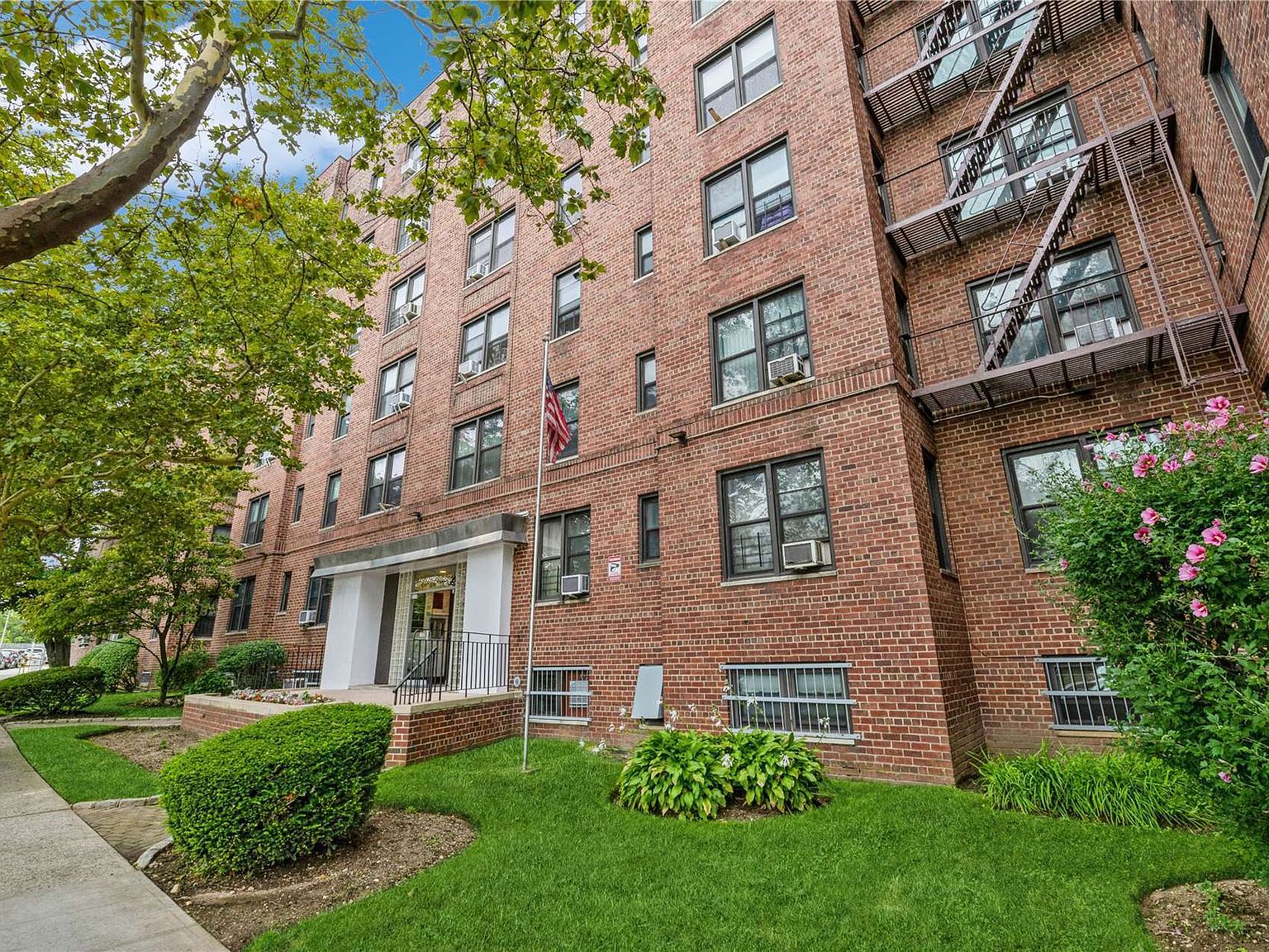 84-31 Van Wyck Expressway UNIT 4B, Jamaica, NY 11435 | MLS #3500330 ...