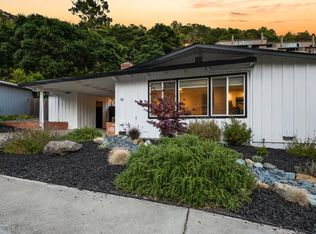16 Hacienda Ct, San Rafael, CA 94901