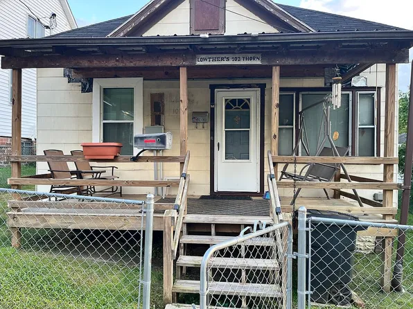 102 Thorn St, Clarksburg, WV 26301