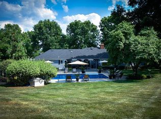 13 Carriage Hill Dr, Colts Neck, NJ 07722