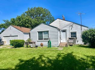11561 E Corunna Rd, Lennon, MI 48449