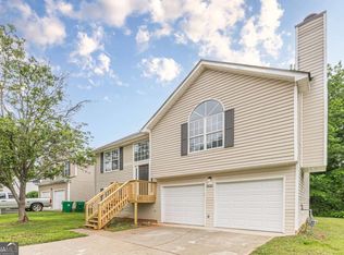 3022 Stonebridge Creek Dr, Lithonia, GA