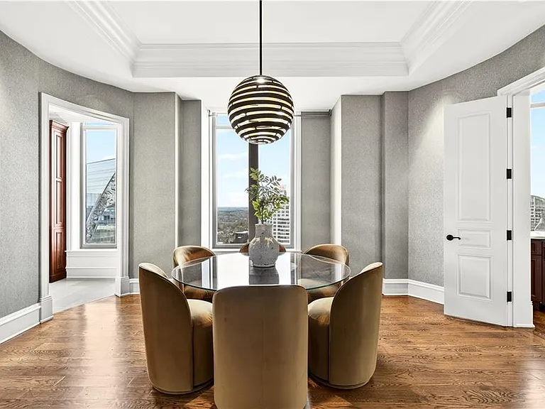 3376 Peachtree Rd NE #41A — Photo 22