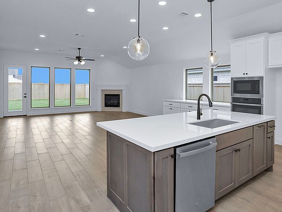 3rd image of 21019 Madera Valley Ln