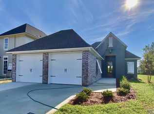 7180 Rue Lierre, Zachary, LA 70791