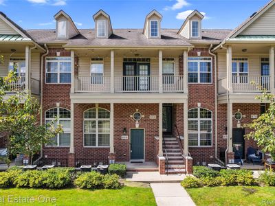 464 Old Pine Way, Walled Lake, MI, 48390