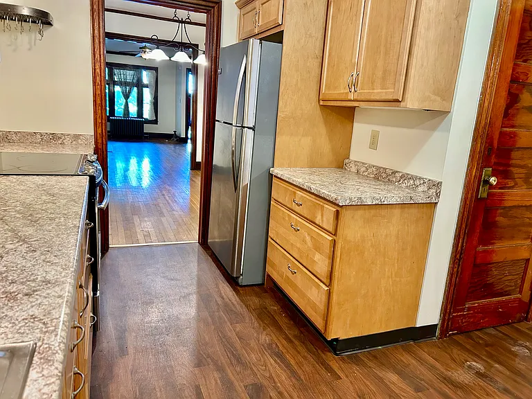 5010 Pulaski Ave — Photo 14