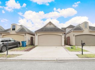 215 Chimney Rock Blvd, Lafayette, LA 70508