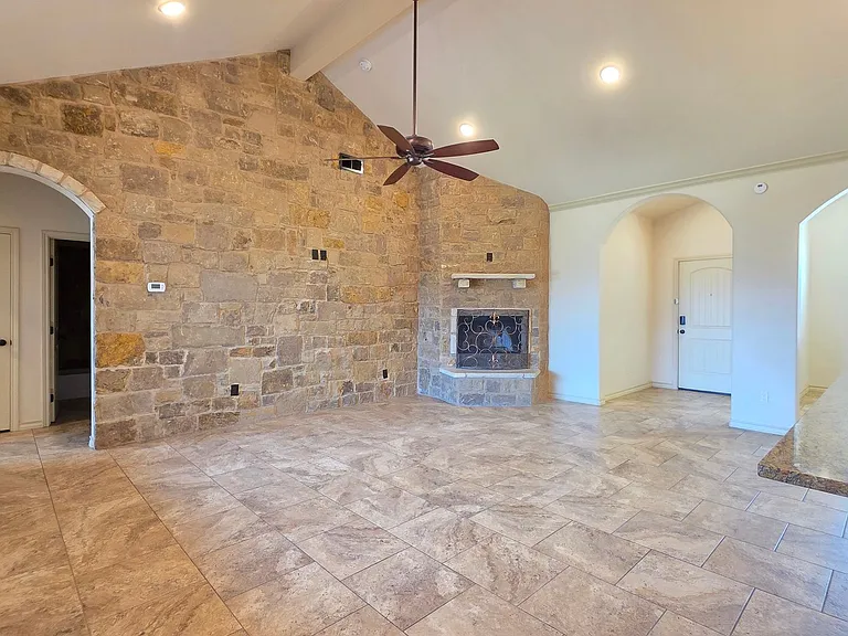 5234 Kemper St — Photo 3