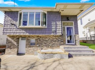 651 Rathbun Ave, Staten Island, NY 10312
