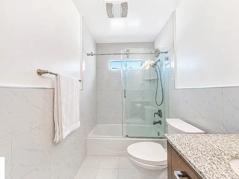4854 Halkett Ave — Photo 11