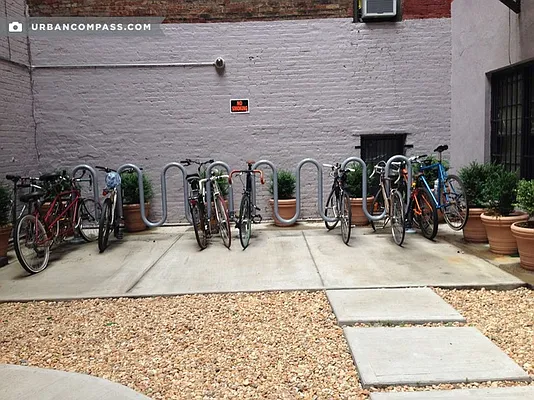 Rented by Compass | media 27