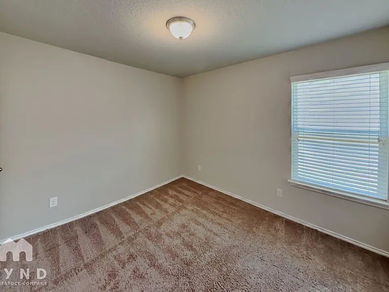 3704 Colemans Run — Photo 16