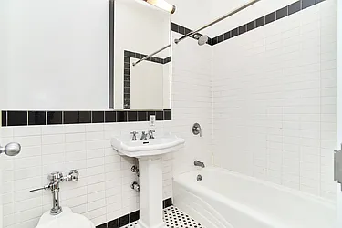 Rented by Living New York