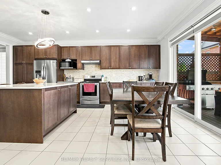 196 Bonnieglen Farm Blvd — Photo 11