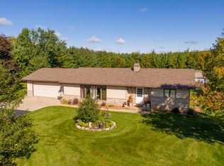 W8212 County Road F, Cascade, WI 53011