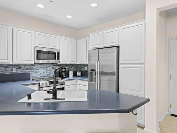 1902 Esplanade Cir, Folsom, CA 95630