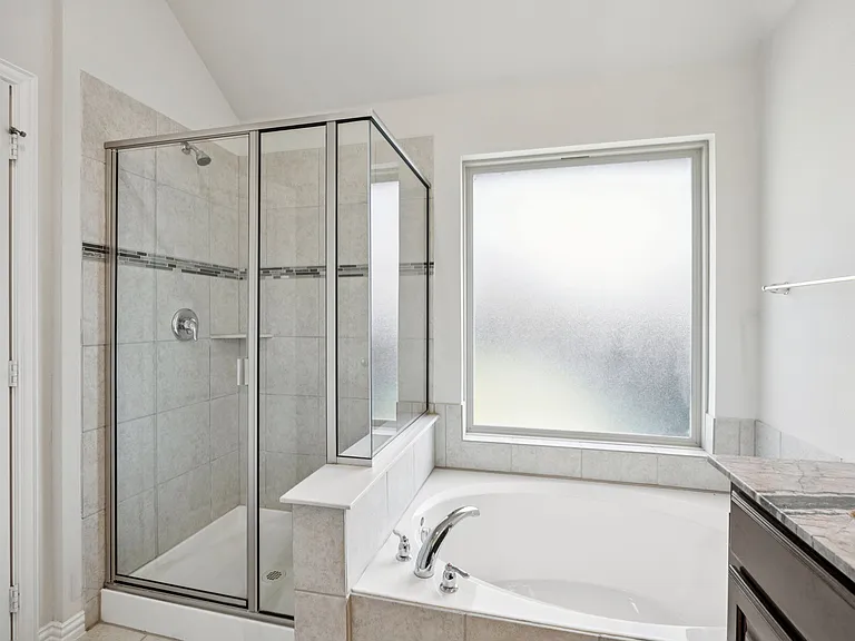 2317 Houston Dr — Photo 18