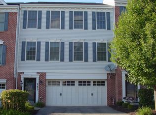 243 Overlook Ct, Coraopolis, PA 15108