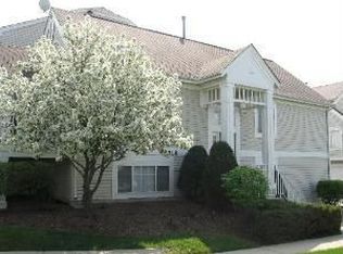 2218 Daybreak Dr, Aurora, IL 60503