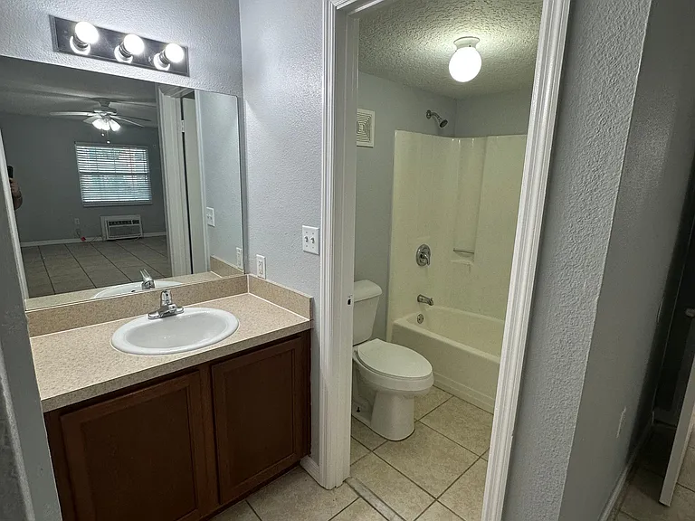 4596 W Irlo Bronson Memorial Hwy #110 — Photo 6