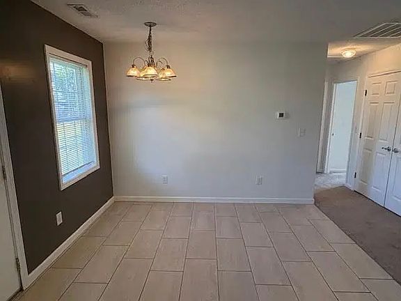 4th image of 1711 Garland St