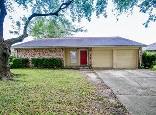 10107 Willmont Rd, La Porte, TX 77571