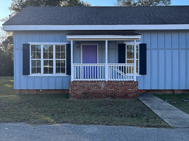305 N Broad St — Photo 1