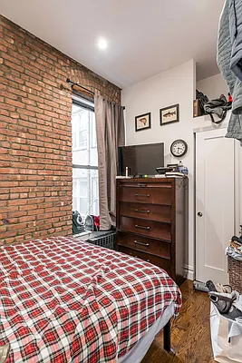 Rented by Compass | media 40