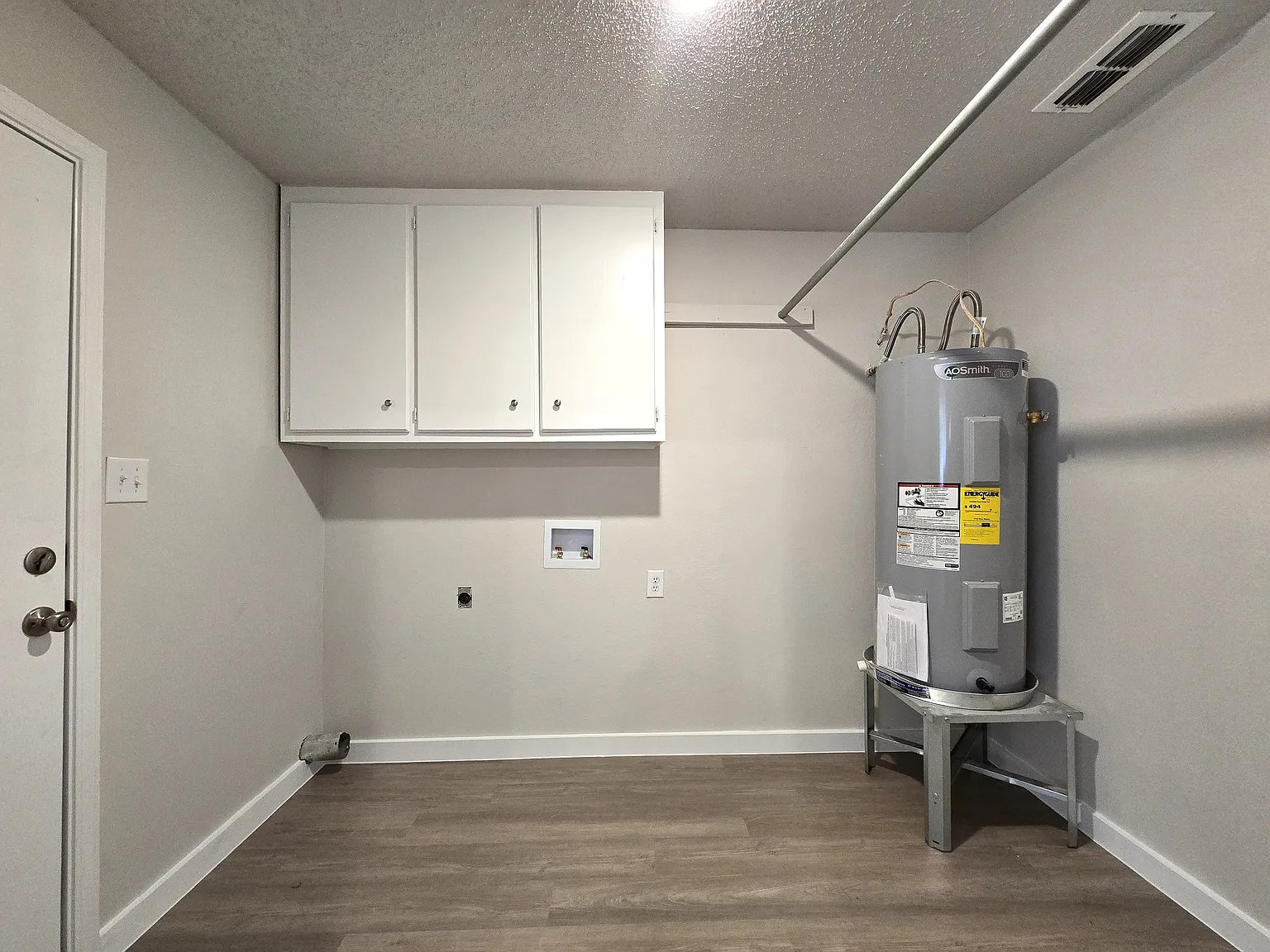3 bed, 1152 sqft, $1,550 — Photo 4