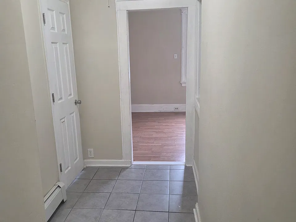 62 Sanford St #1