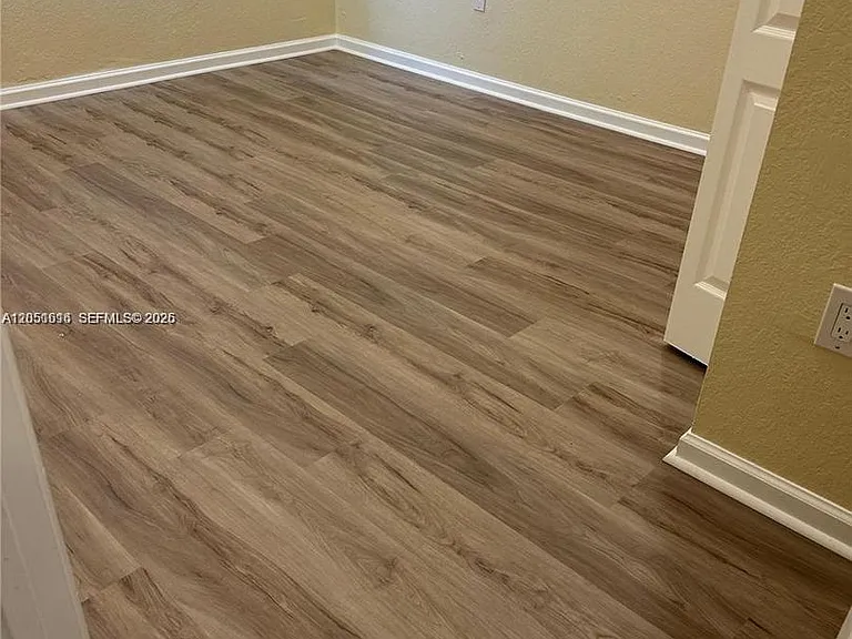 2210 NE 37th Rd #0 — Photo 5